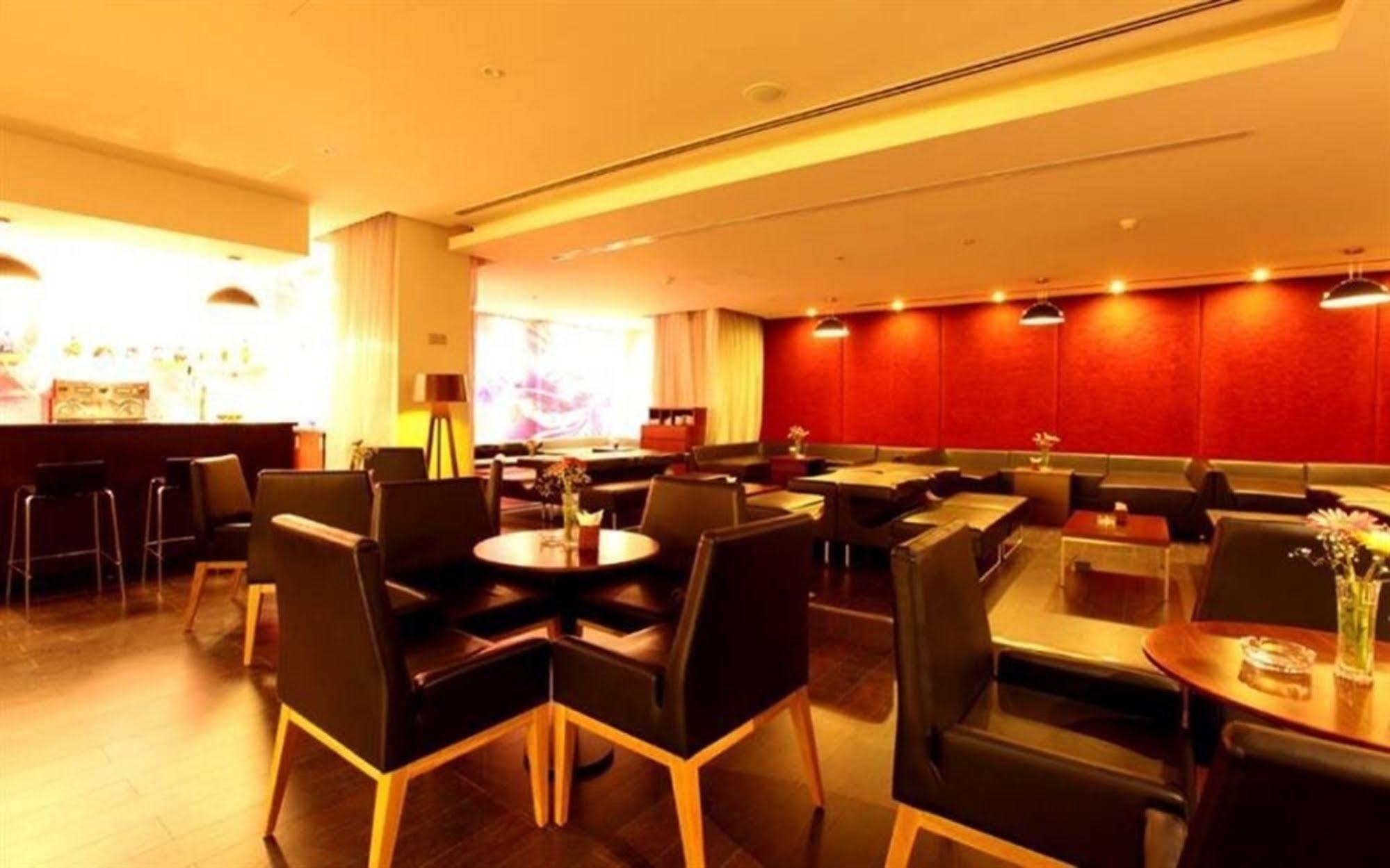 Ruby Hotel Ho Chi Minh-stad Buitenkant foto